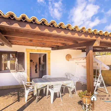 Apartman House Noto Marina *